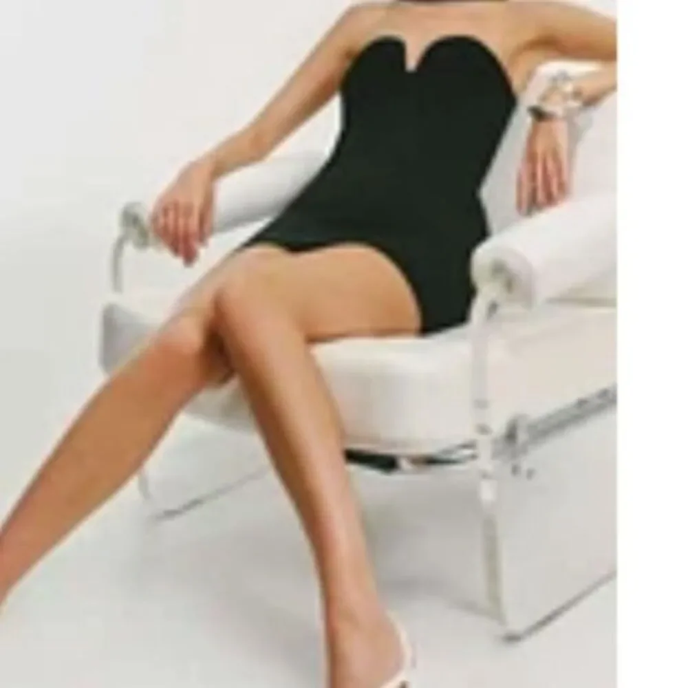 REFORMATION Odelia Little Black Cocktail Party Mini Dress Womens Size 8 - Picture 5 of 9